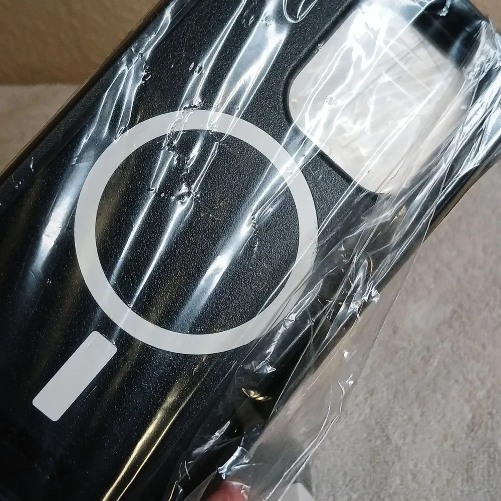 OtterBox packaging magsafe picture